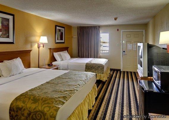 Rodeway Inn Alexandria Extérieur photo