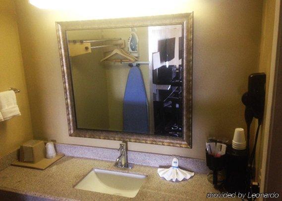 Rodeway Inn Alexandria Extérieur photo