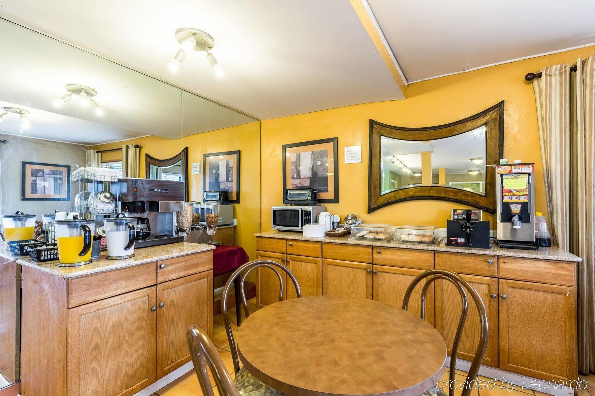 Rodeway Inn Alexandria Extérieur photo